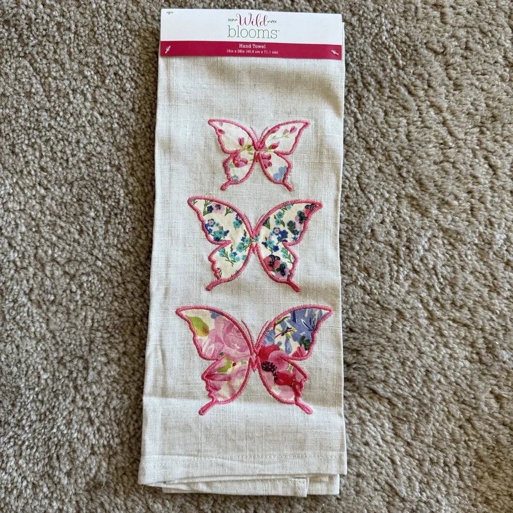 Jo-Ann Stores Wild Blooms Butterfly Embroidered Fabric Hand Towel 16x28 New 2016